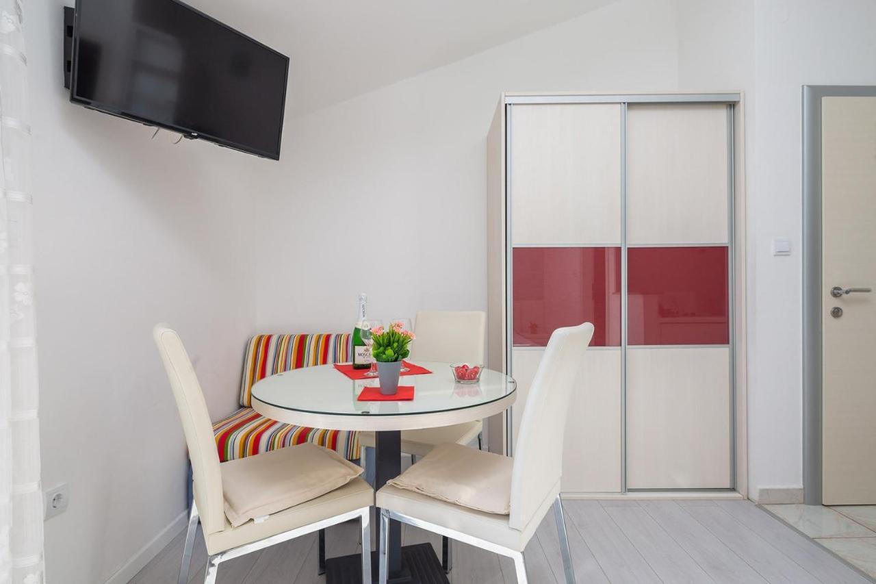 Apartmani Kastelancic Podstrana Exteriér fotografie